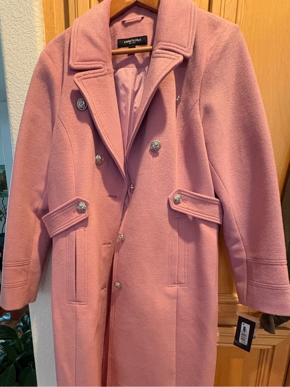 Kenneth Cole NWT Pink Wool Blend Double-Breasted Coat Large.